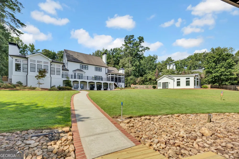 2880 Emerald DR Jonesboro, GA 30236
