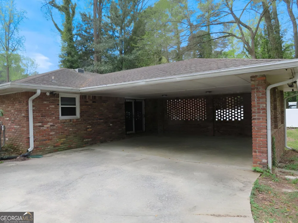 2705 Hayden DR East Point, GA 30344