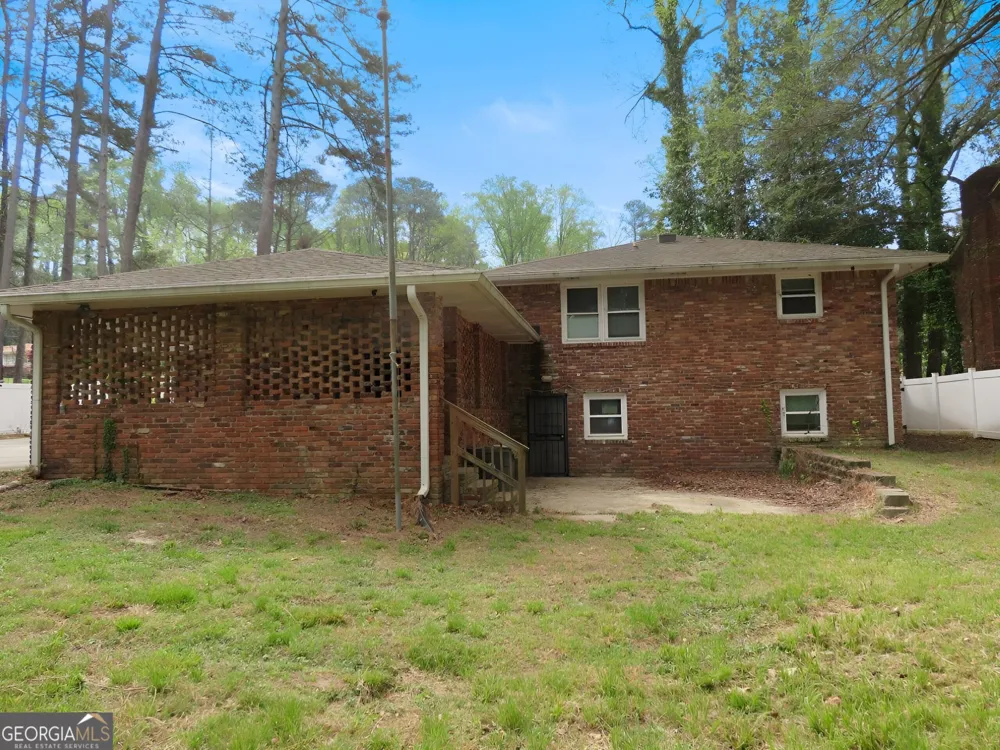 2705 Hayden DR East Point, GA 30344