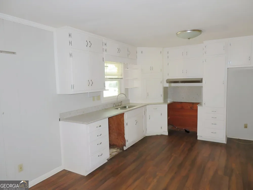 2705 Hayden DR East Point, GA 30344