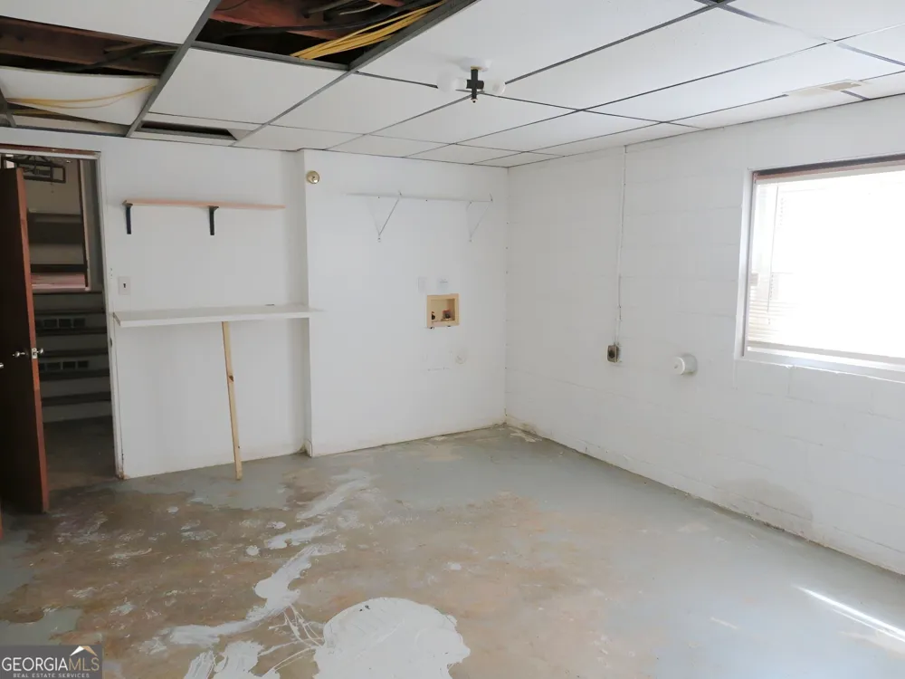 2705 Hayden DR East Point, GA 30344