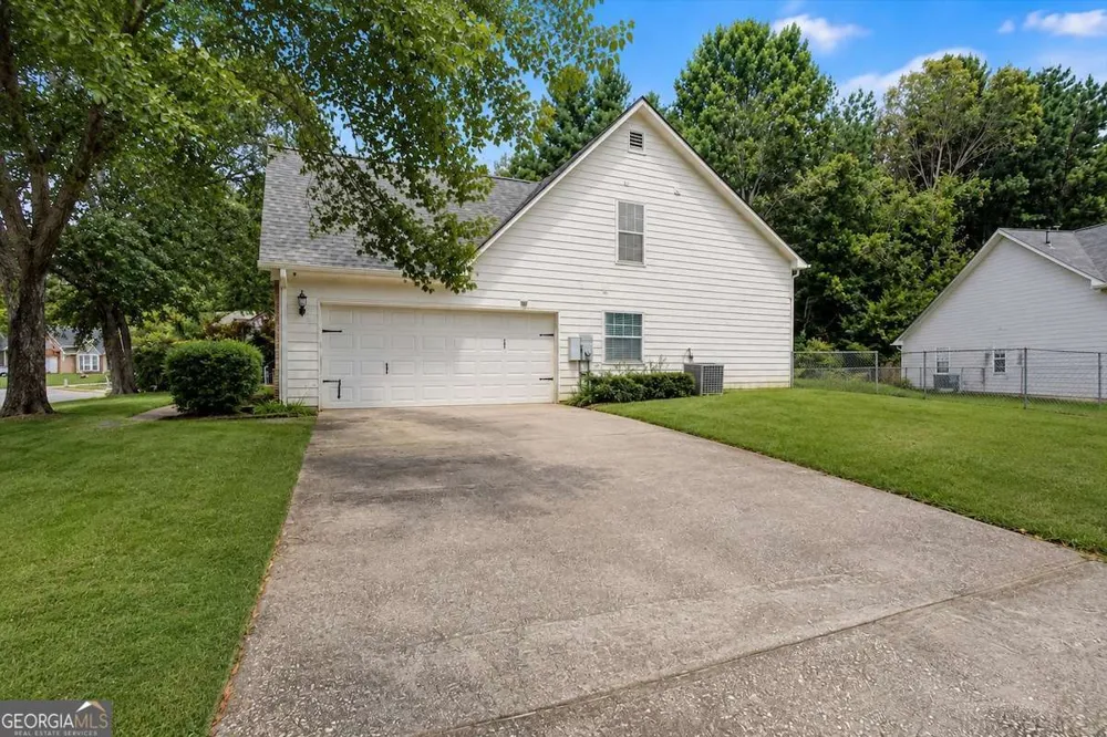 665 Peachtree Trail DR Suwanee, GA 30024
