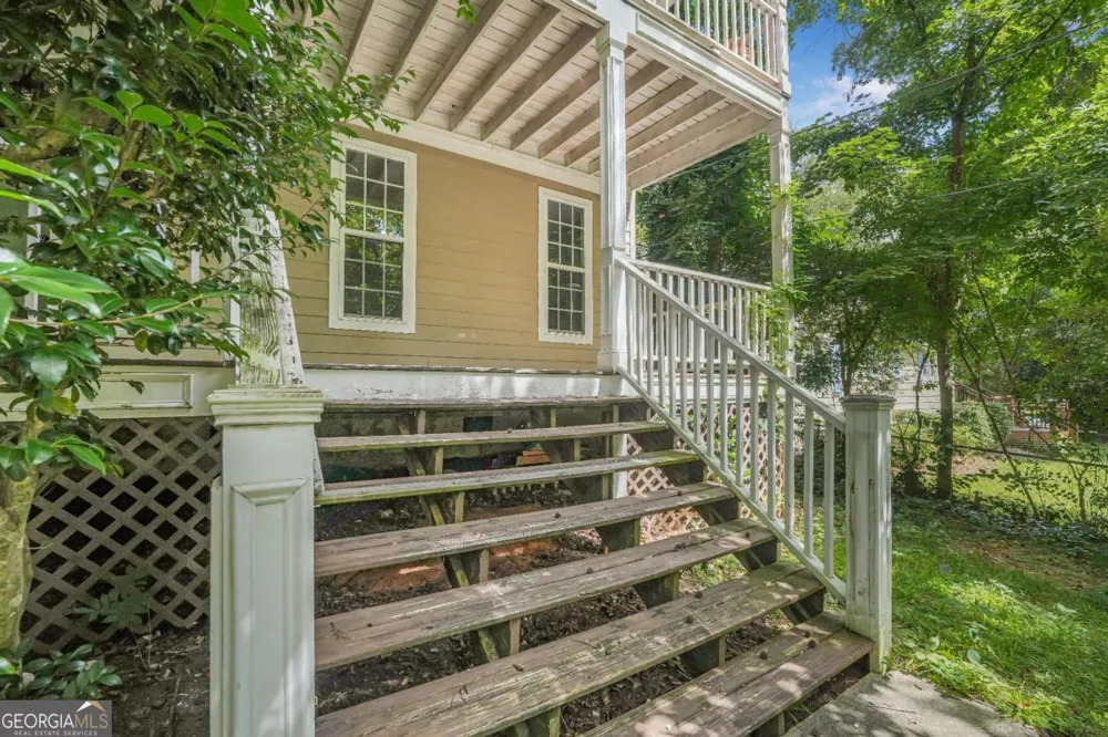 481 Pine DR Stone Mountain, GA 30083