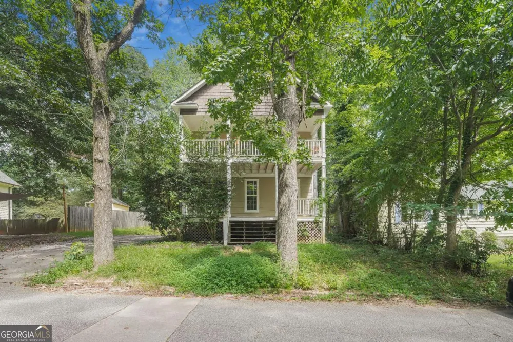 481 Pine DR Stone Mountain, GA 30083