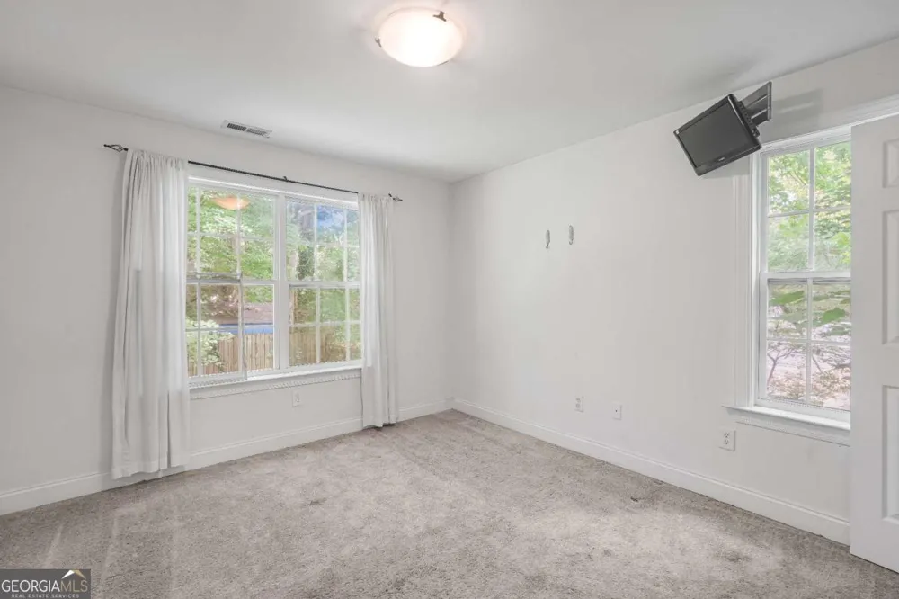 481 Pine DR Stone Mountain, GA 30083