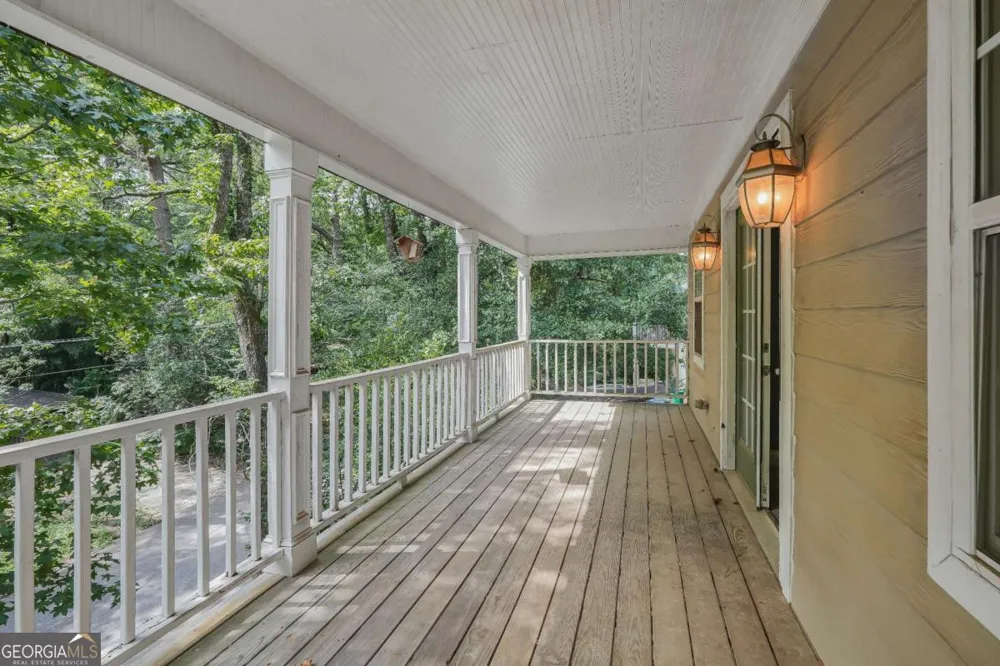481 Pine DR Stone Mountain, GA 30083