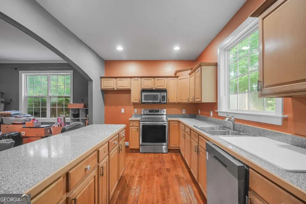 481 Pine DR Stone Mountain, GA 30083