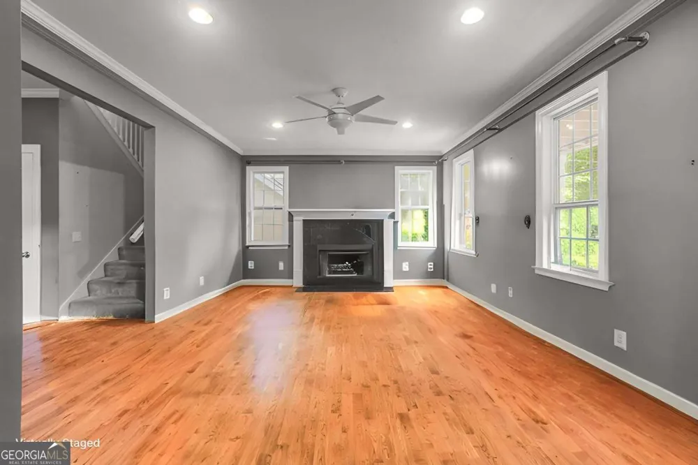 481 Pine DR Stone Mountain, GA 30083