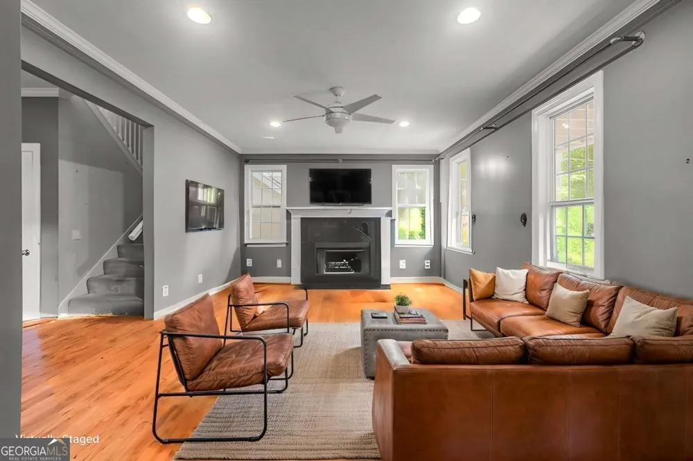481 Pine DR Stone Mountain, GA 30083