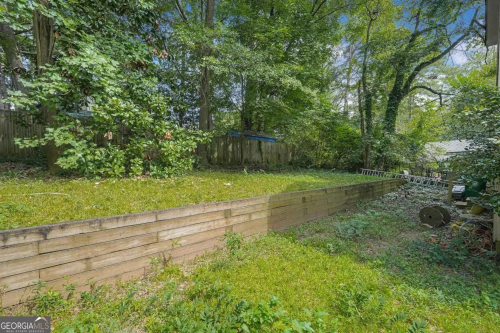 481 Pine DR Stone Mountain, GA 30083