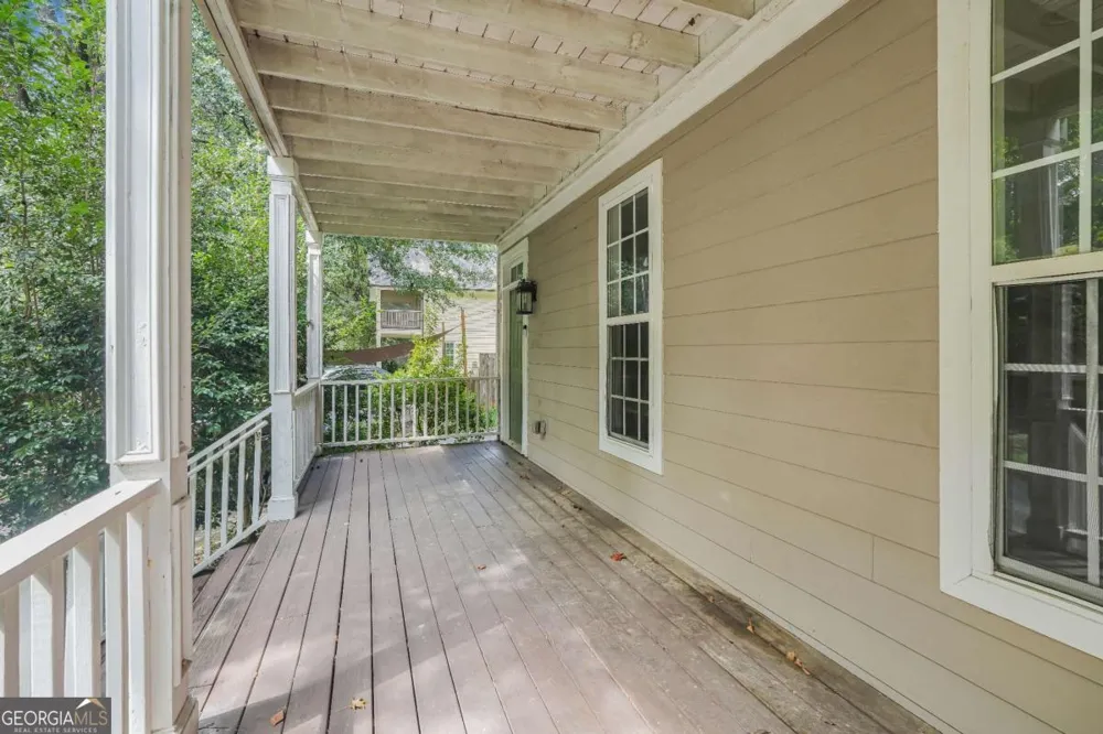 481 Pine DR Stone Mountain, GA 30083