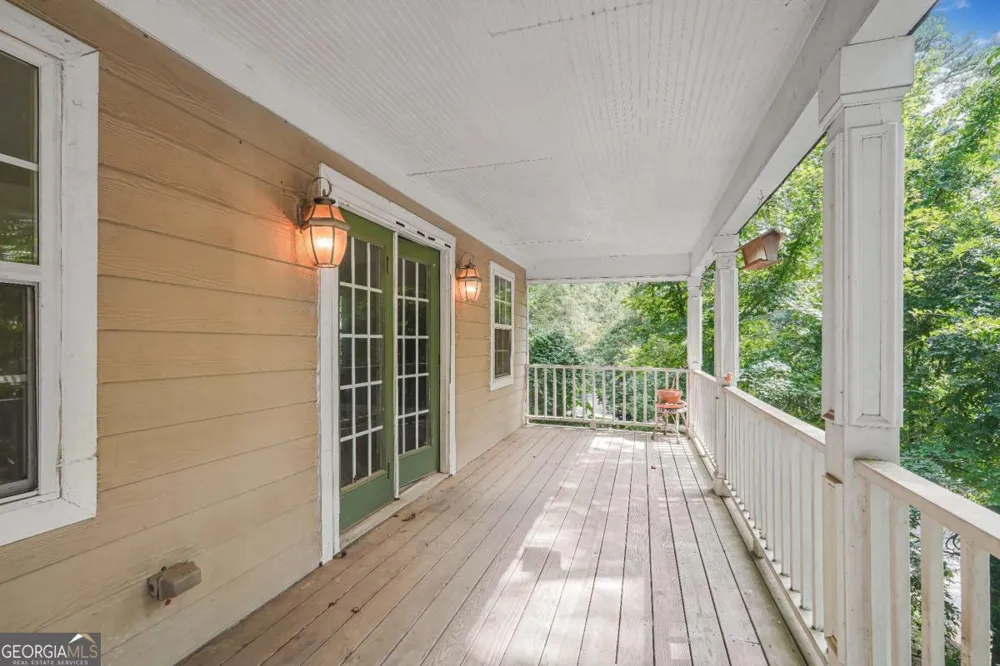 481 Pine DR Stone Mountain, GA 30083