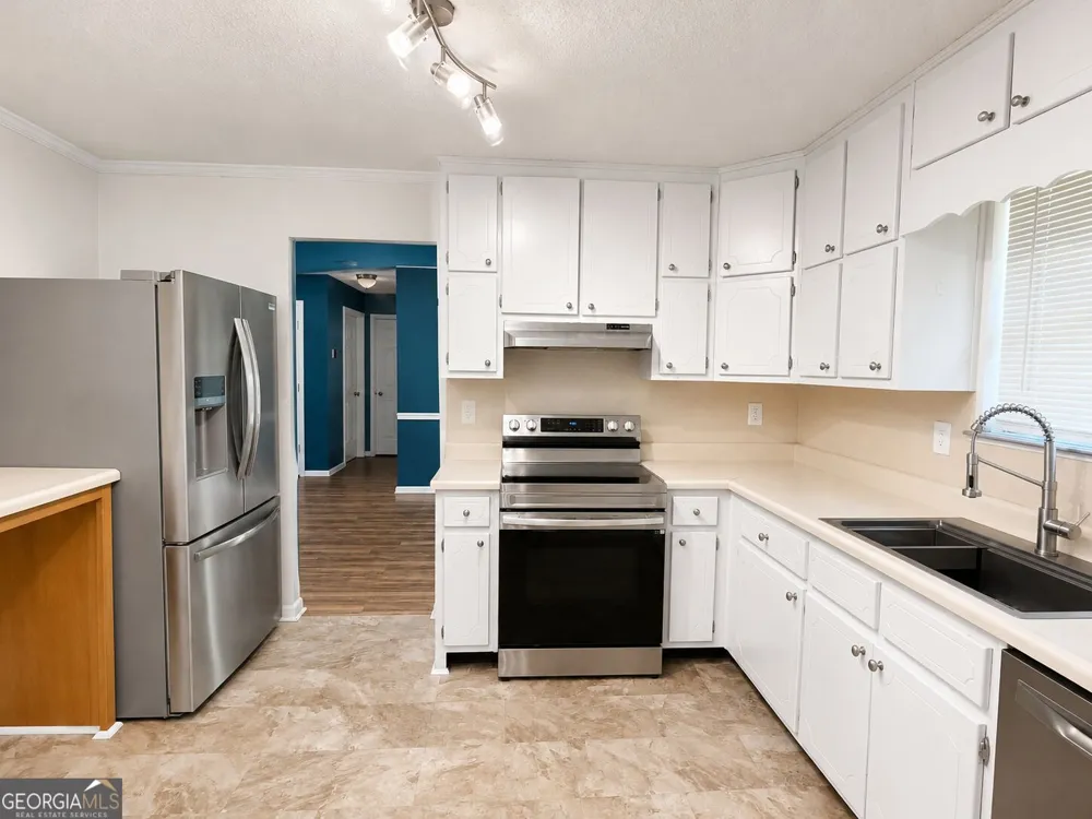 157 Davidson DR Griffin, GA 30223