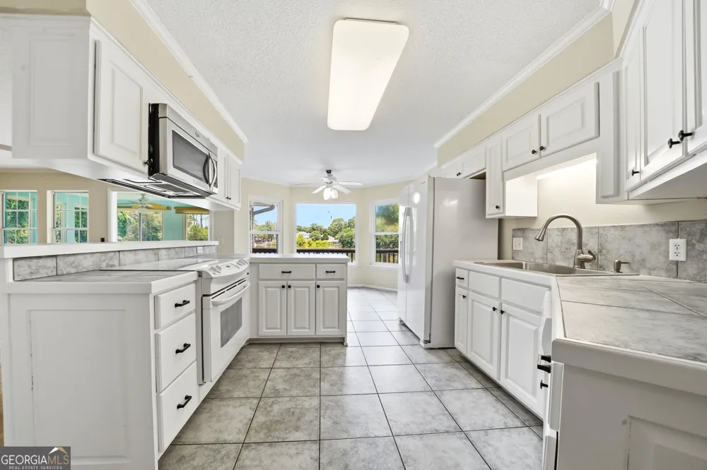 109 Sandcastle WAY St. Simons, GA 31522