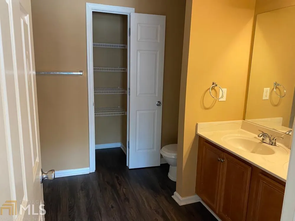 2615 Halligan PT Riverdale, GA 30296