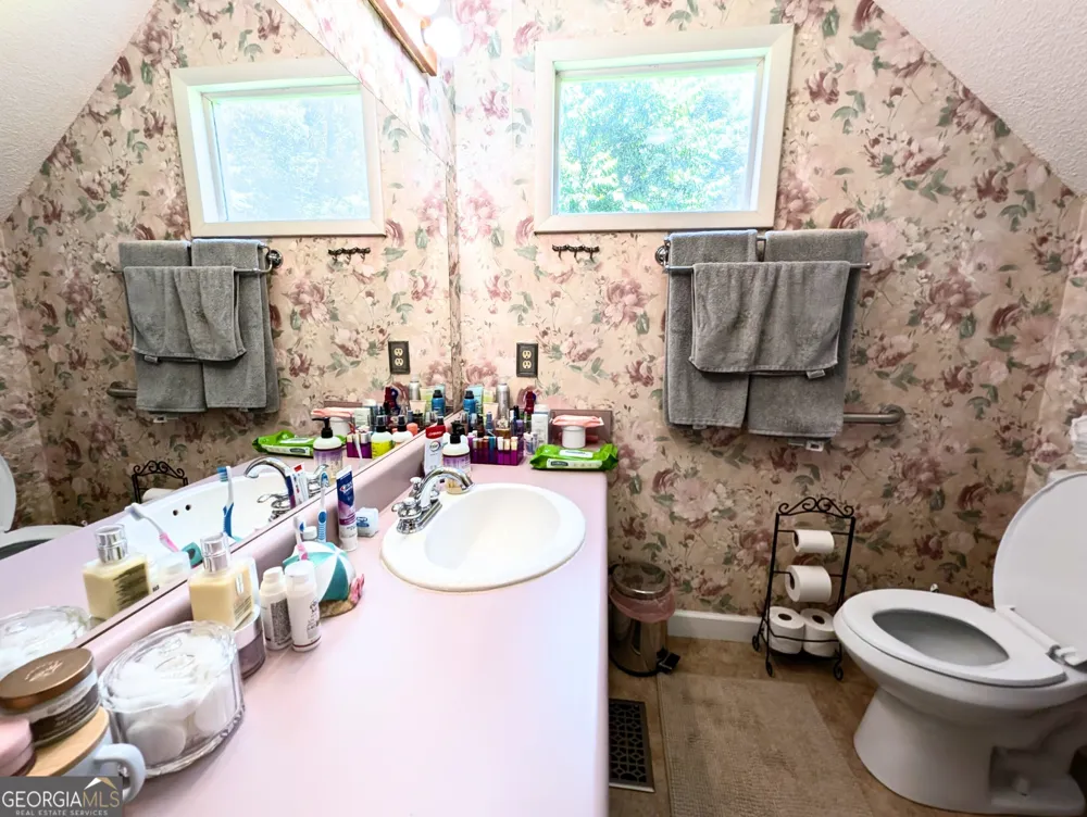 169 E Vineyard RD Hayesville, NC 28904