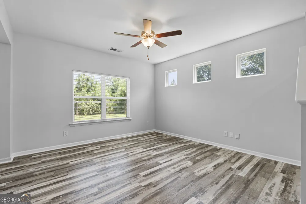 16 Jay CIR NW Adairsville, GA 30103