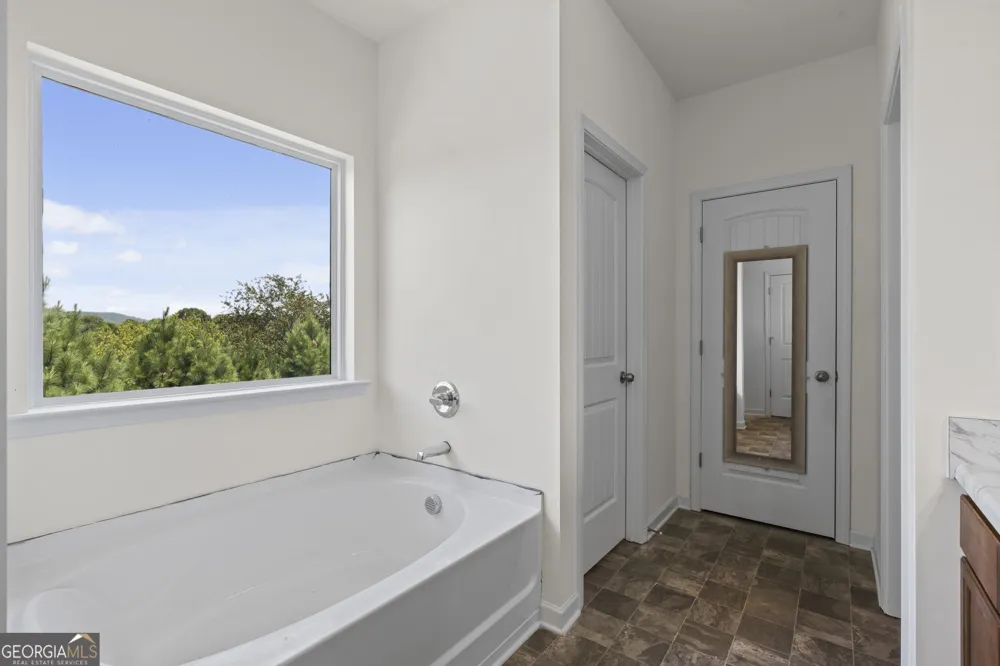 16 Jay CIR NW Adairsville, GA 30103