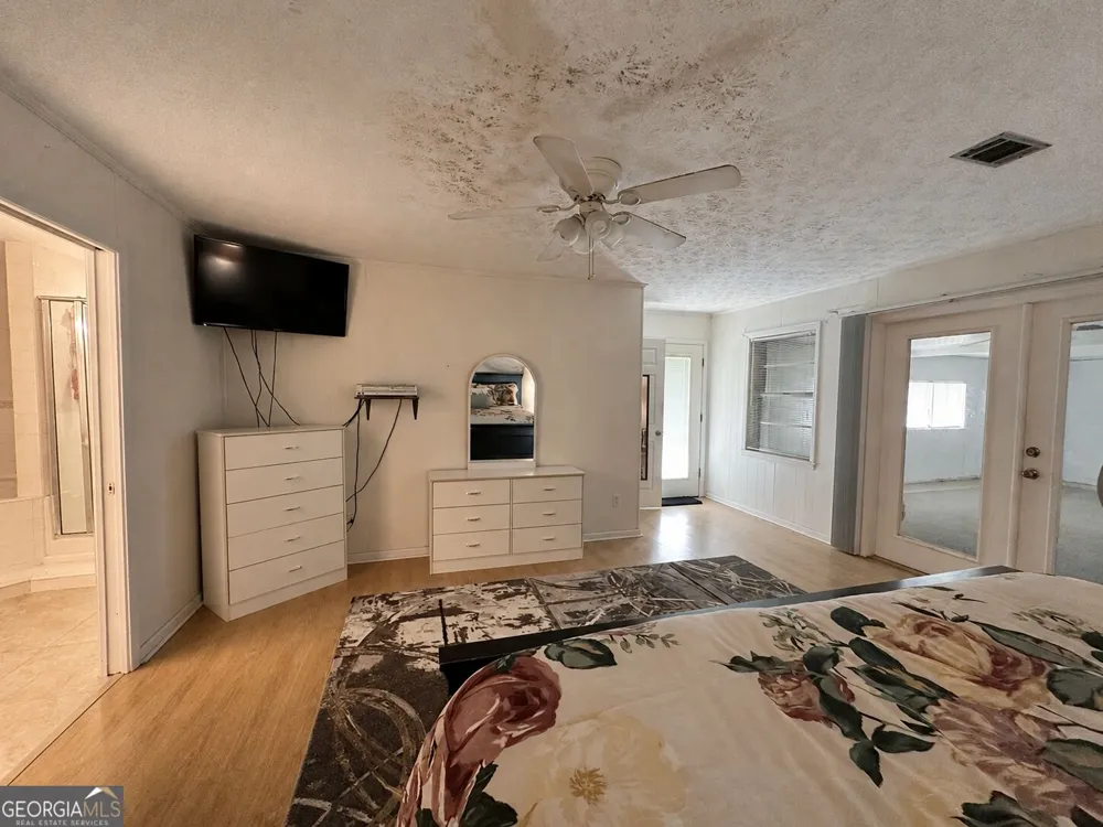 6009 James ST Manor, GA 31550