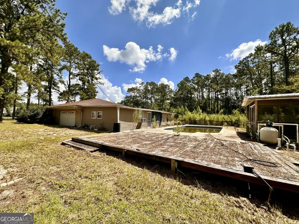6009 James ST Manor, GA 31550