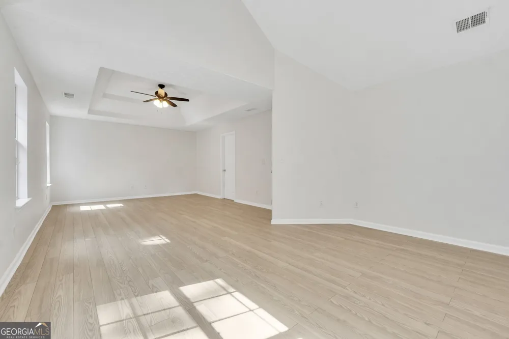 81 Saint Charles PL Sharpsburg, GA 30277