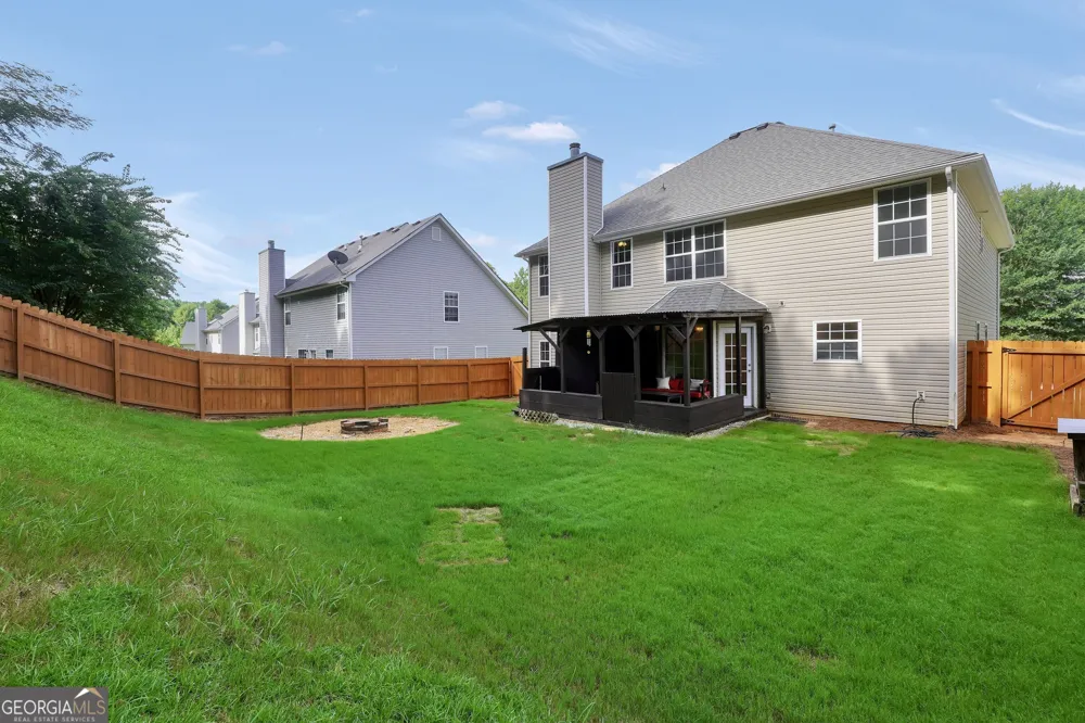81 Saint Charles PL Sharpsburg, GA 30277