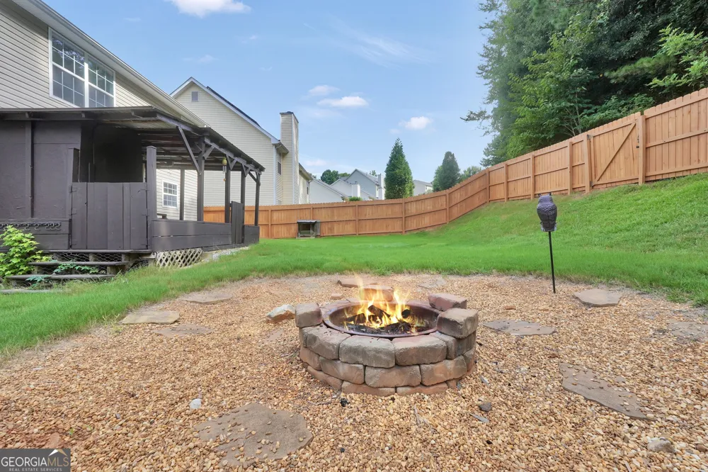 81 Saint Charles PL Sharpsburg, GA 30277