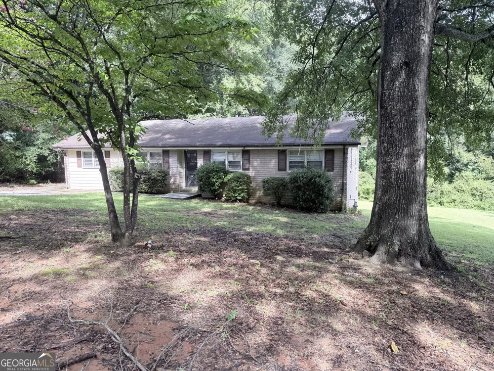 2195 Rockdale DR NW Conyers, GA 30012