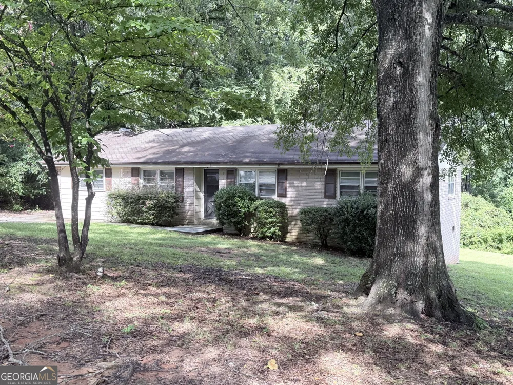 2195 Rockdale DR NW Conyers, GA 30012