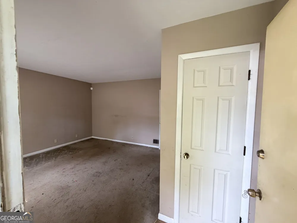2195 Rockdale DR NW Conyers, GA 30012