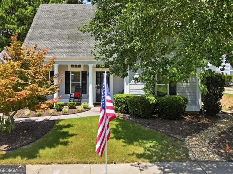 306 Pinehurst WAY