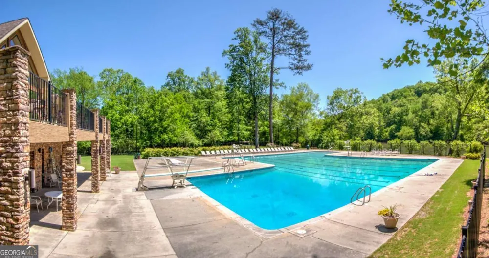 20 Sweetwood CT Roswell, GA 30076