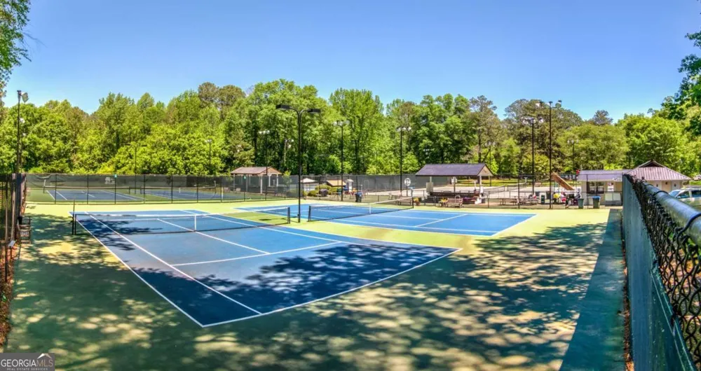 20 Sweetwood CT Roswell, GA 30076