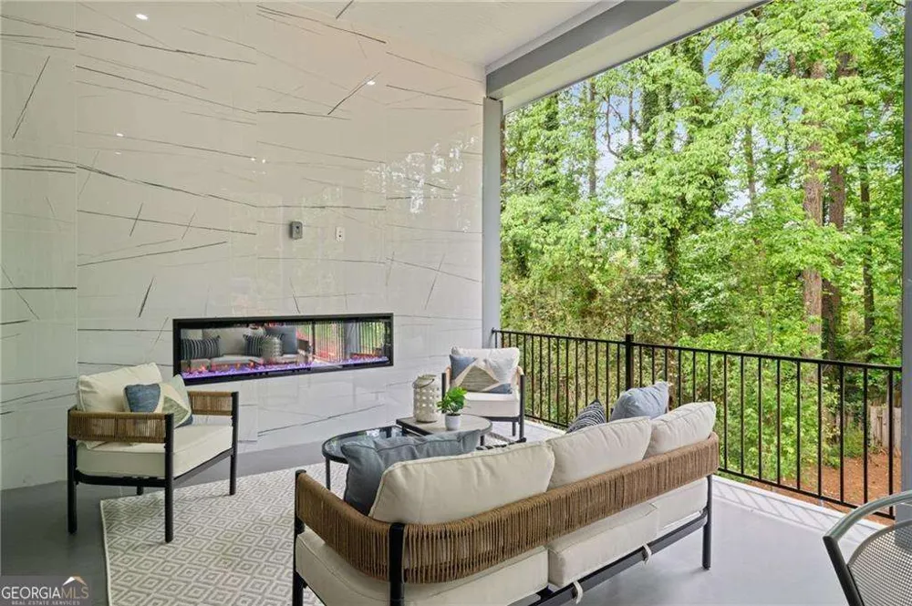 447 Michael DR Alpharetta, GA 30009