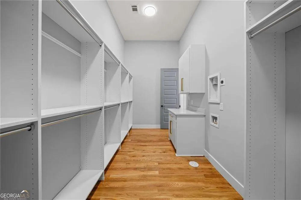 447 Michael DR Alpharetta, GA 30009