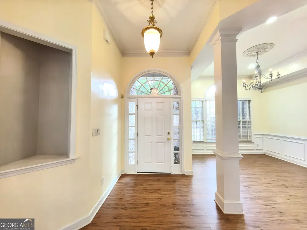 4009 Treemont LN Suwanee, GA 30024