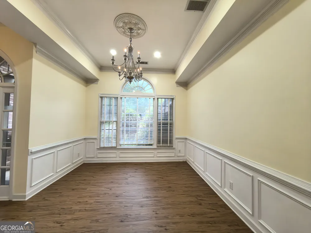 4009 Treemont LN Suwanee, GA 30024