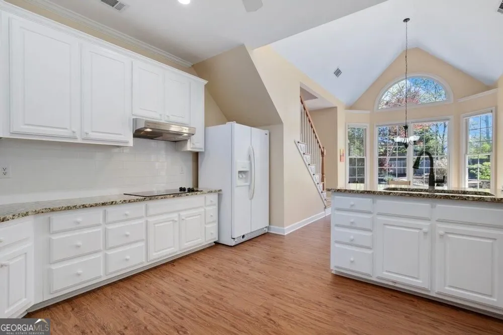4009 Treemont LN Suwanee, GA 30024