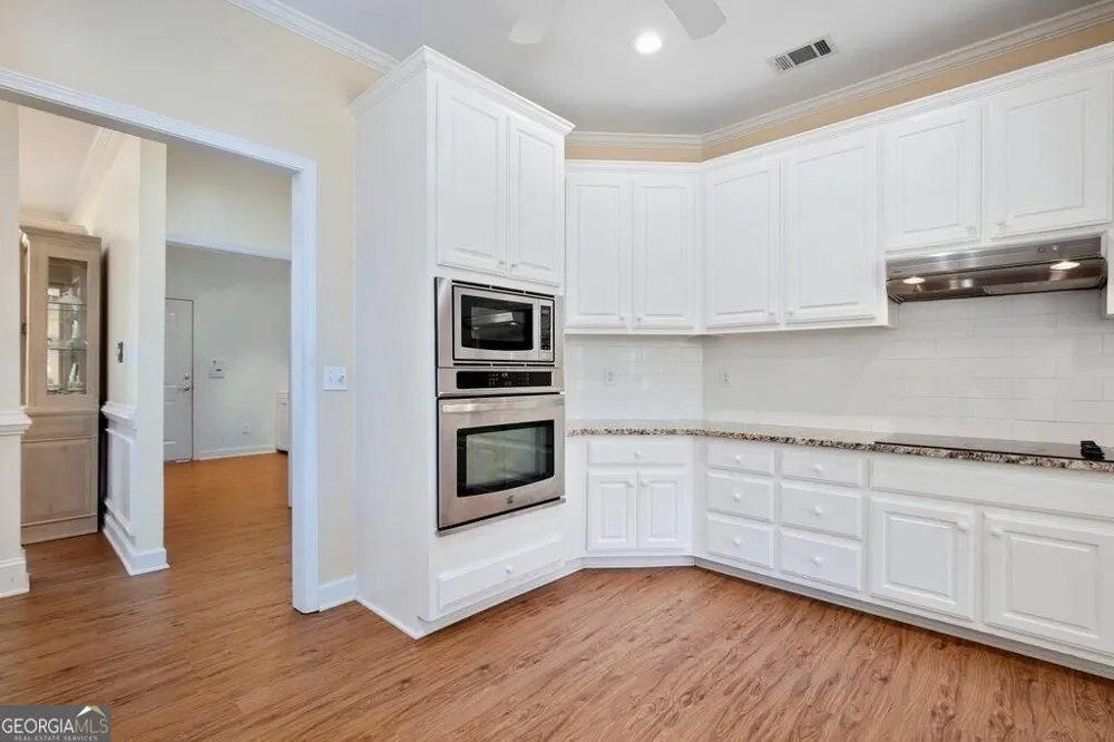 4009 Treemont LN Suwanee, GA 30024
