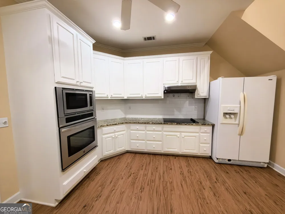4009 Treemont LN Suwanee, GA 30024