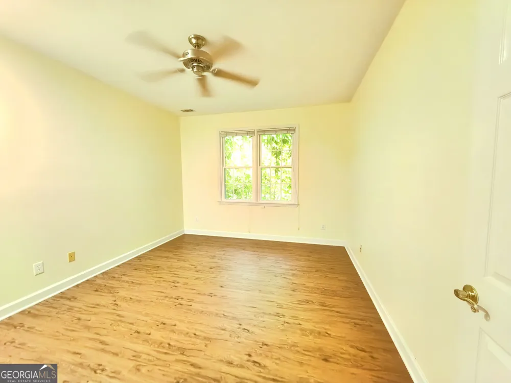 4009 Treemont LN Suwanee, GA 30024
