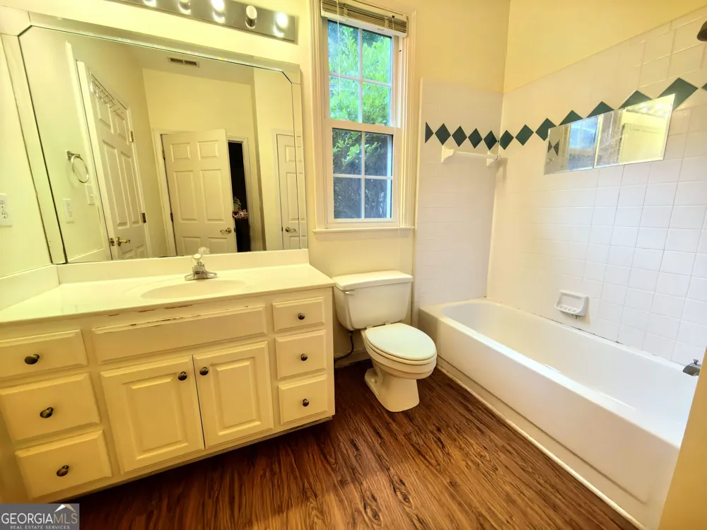 4009 Treemont LN Suwanee, GA 30024