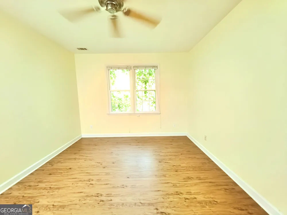 4009 Treemont LN Suwanee, GA 30024