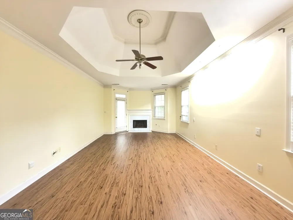 4009 Treemont LN Suwanee, GA 30024