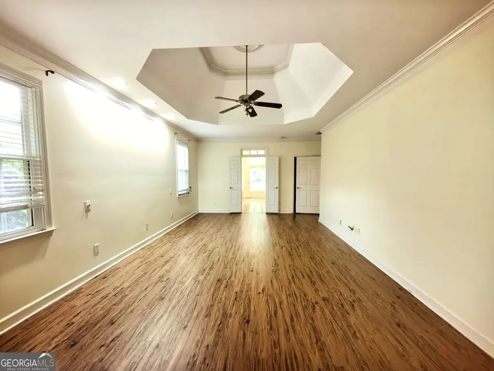 4009 Treemont LN Suwanee, GA 30024