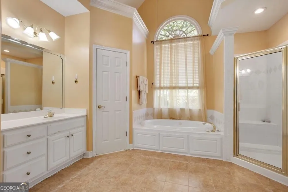 4009 Treemont LN Suwanee, GA 30024