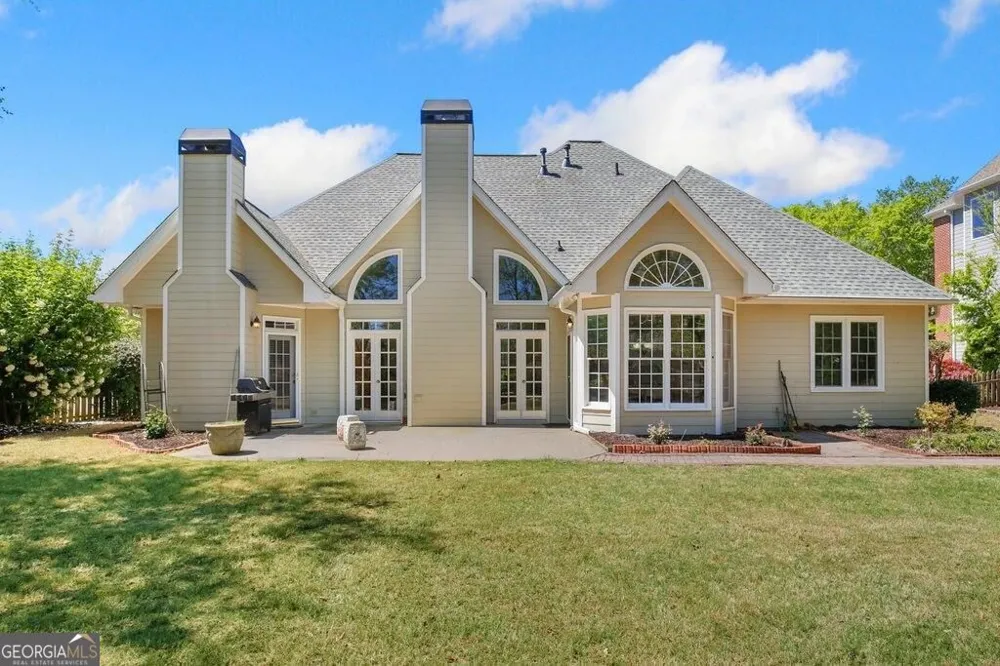 4009 Treemont LN Suwanee, GA 30024