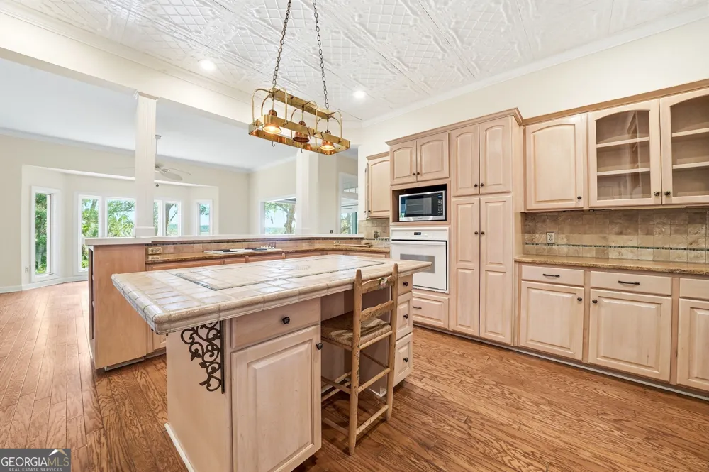 112 Jones Creek DR St. Simons, GA 31522