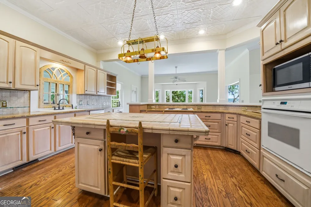 112 Jones Creek DR St. Simons, GA 31522