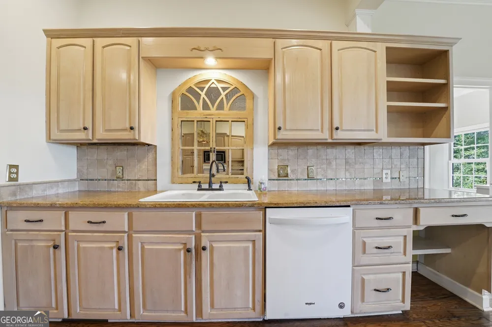 112 Jones Creek DR St. Simons, GA 31522